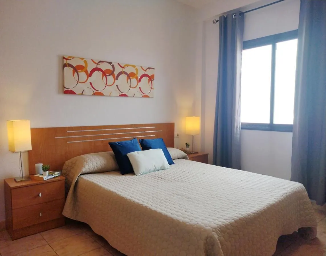 Apartamentos Almirante 푸에르토델로사리오 스페인