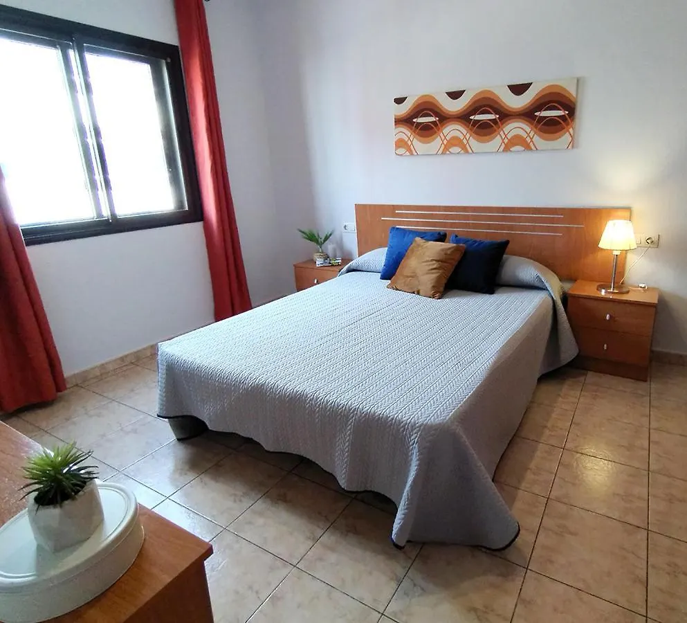 Apartamentos Almirante 푸에르토델로사리오 0*,  스페인