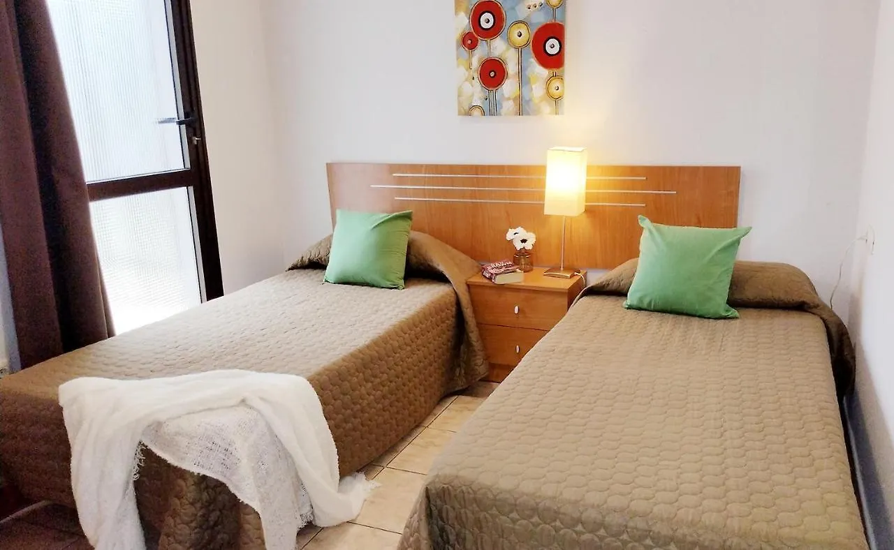 아파트 Apartamentos Almirante 푸에르토델로사리오